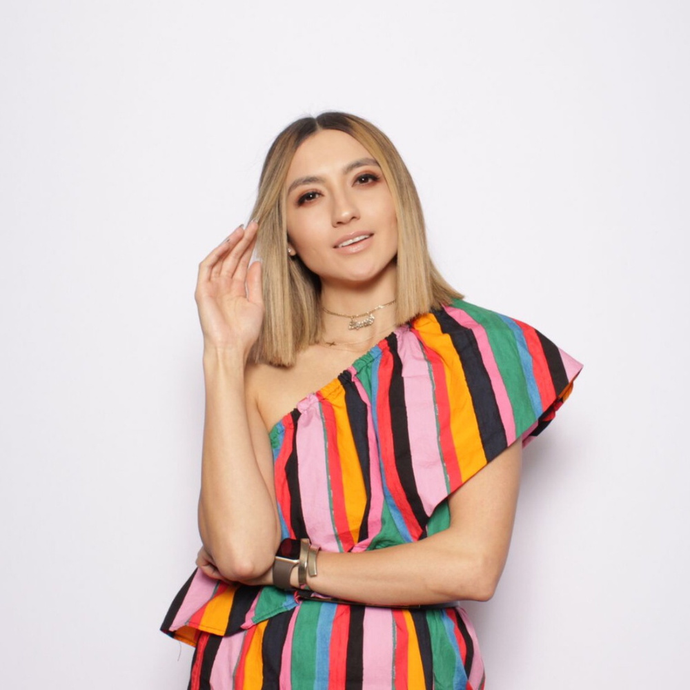 Meet your Posher, Elizabeth